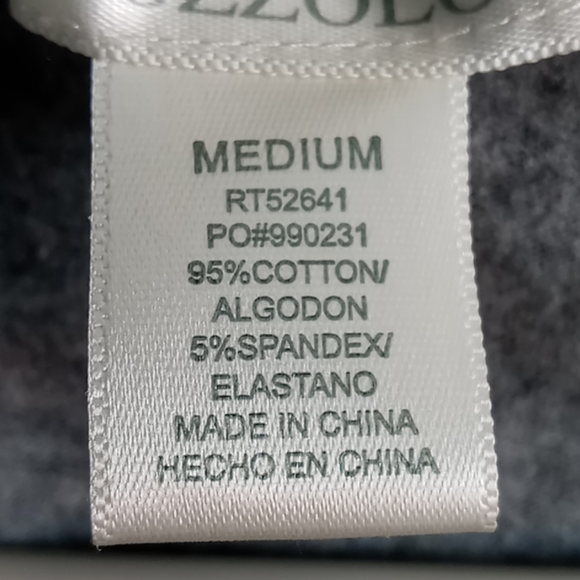 Women's off shoulder crop top size medium - Picture 3 of 3